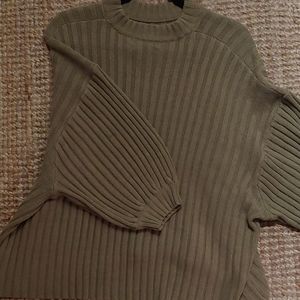 URBAN OUTFITTERS Balloon Sleeve Boxy Sweater